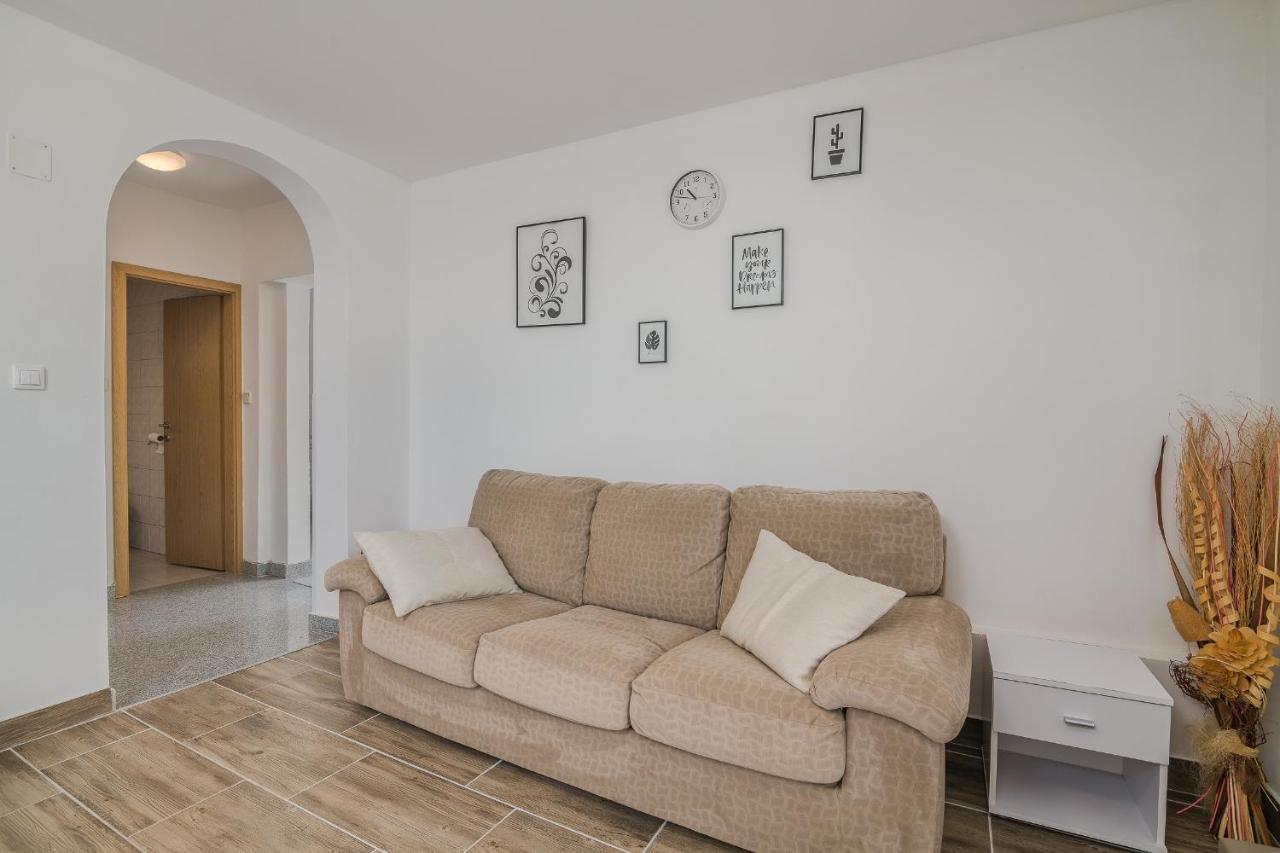 Apartmani M Baška Dış mekan fotoğraf